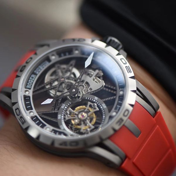  Video analysis BBR Factory 官网 top  Replica  Tourbillon 罗杰杜彼Roger Dubuis王者 Replica RDDBEX0479红色 watchband   wrist watches 