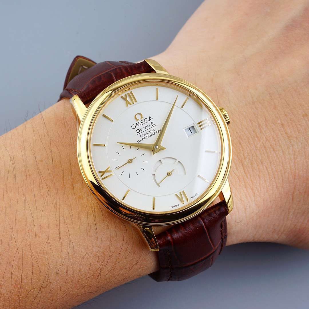 TWOMEGA碟飞 Perfect   Replica Watches 424.53.40.21.04.001 wrist watches  / M321