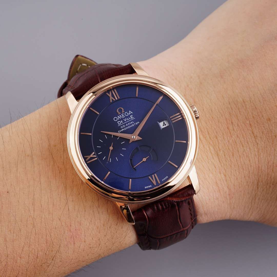 TWOMEGA碟飞 Perfect   Replica Watches 424.53.40.21.04.001 wrist watches  / M321