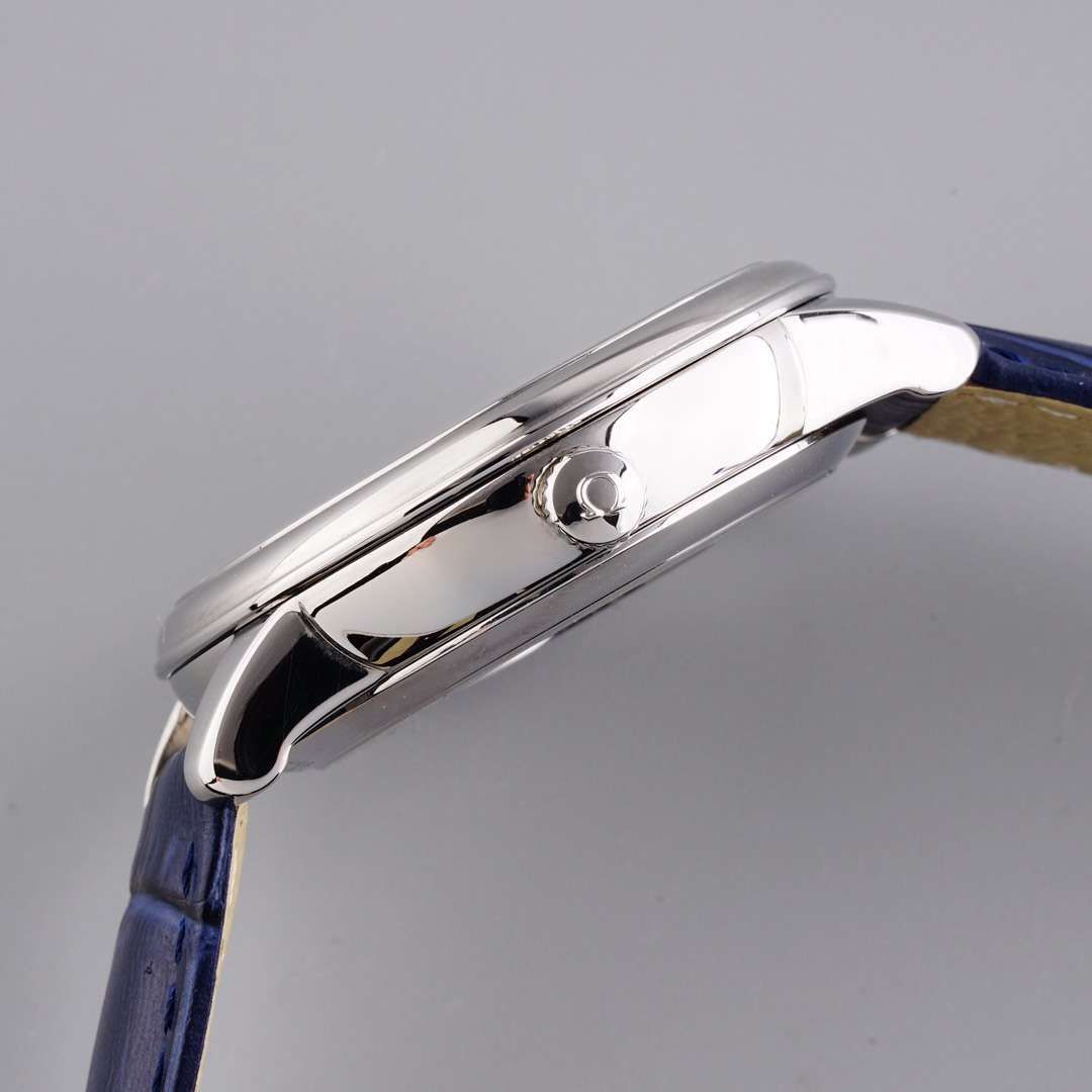 TWOMEGA碟飞 Perfect   Replica Watches 424.53.40.21.04.001 wrist watches  / M321