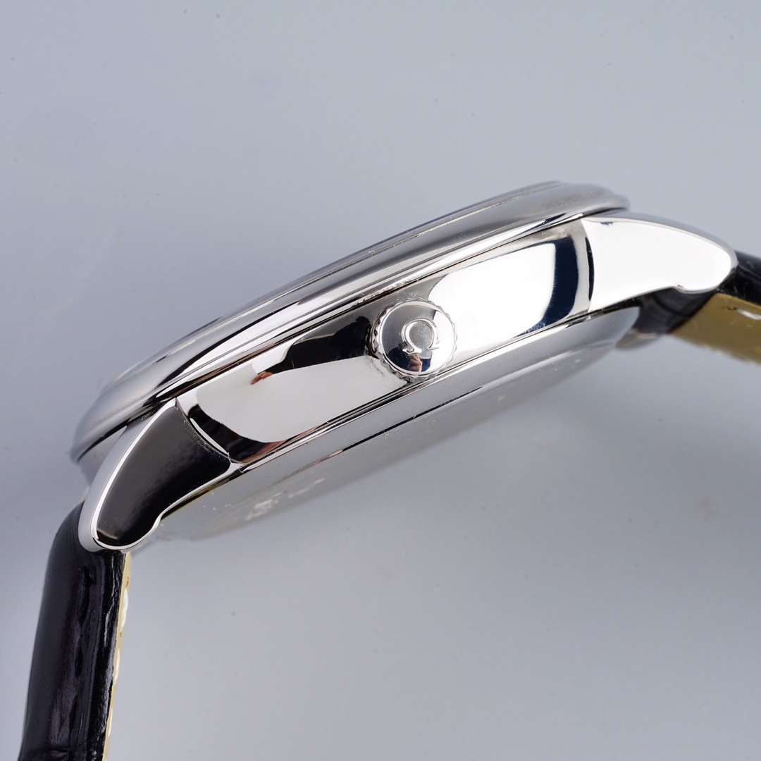 TWOMEGA碟飞 Perfect   Replica Watches 424.53.40.21.04.001 wrist watches  / M321