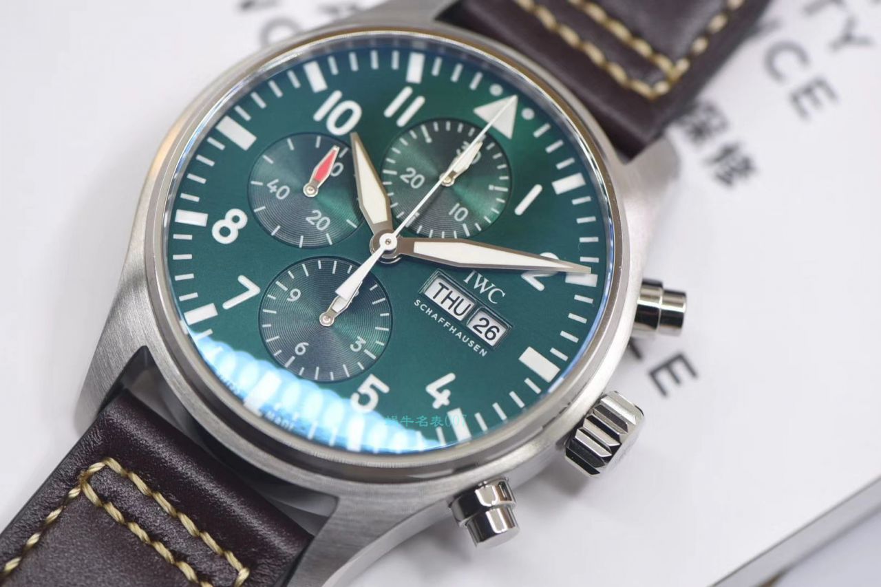 【视频测评新‎款首发‎！硬货！渠‎道出‎口订​单​！原单】IWC IWC 表飞行员系列IW377726 wrist watches  / WG511