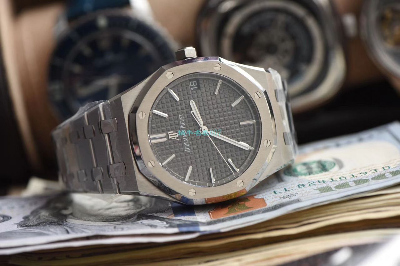 ZF Factory  High quality  Replica APAudemars Piguet 皇家橡树系列 Replica 15500ST.OO.1220ST.02 wrist watches  / AP187