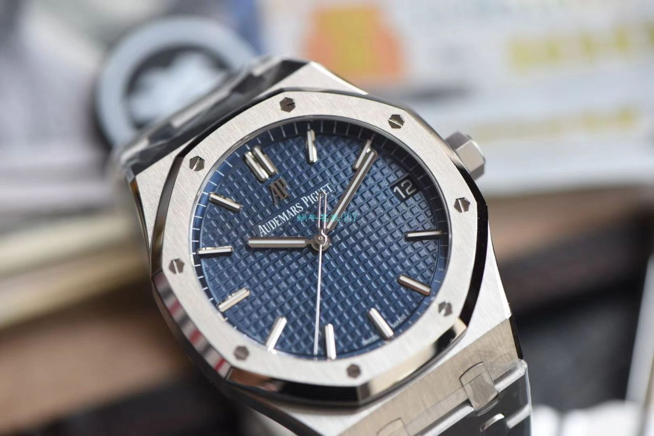 ZF Factory  High quality  Replica APAudemars Piguet 皇家橡树系列 Replica 15500ST.OO.1220ST.02 wrist watches  / AP187