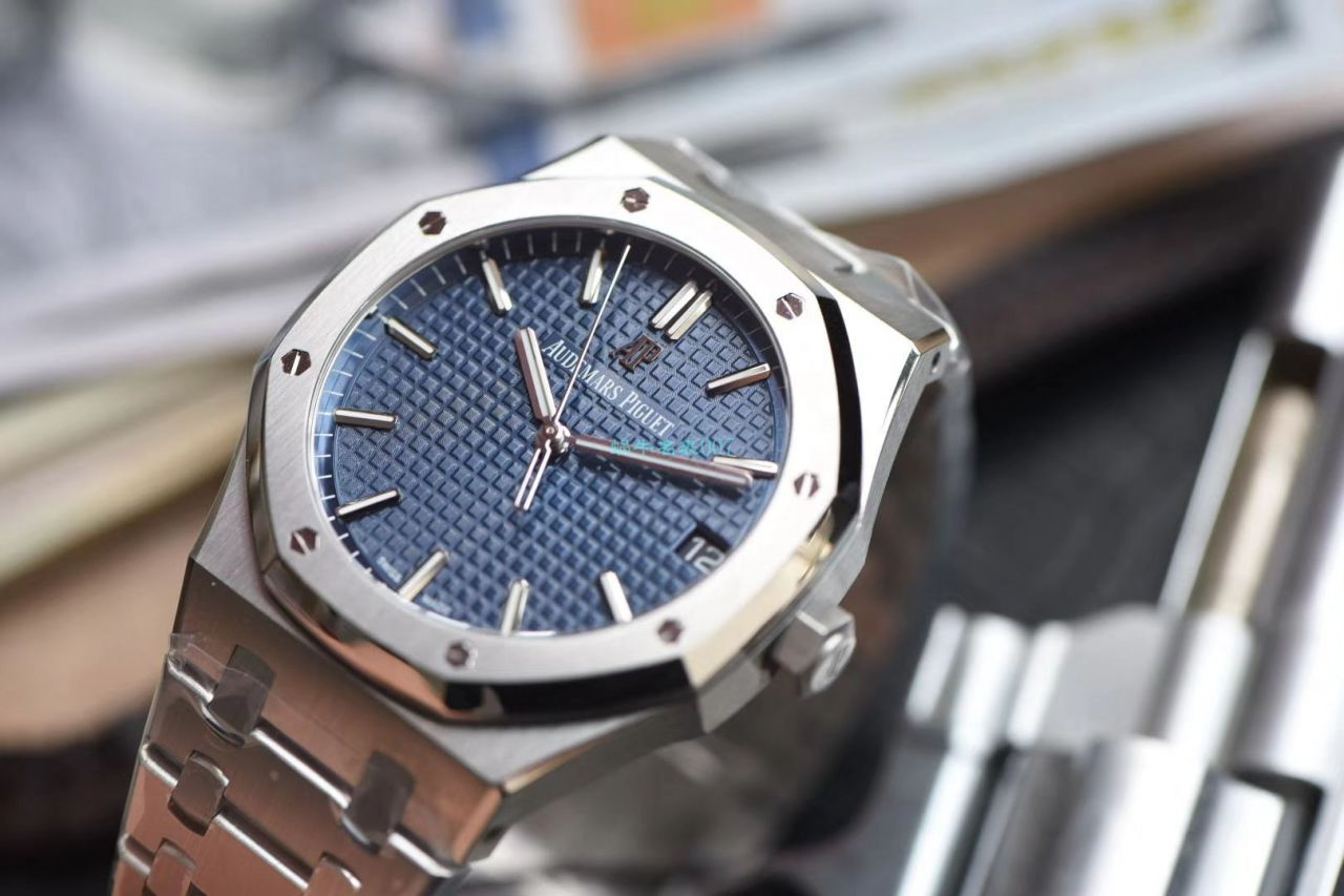 ZF Factory  High quality  Replica APAudemars Piguet 皇家橡树系列 Replica 15500ST.OO.1220ST.02 wrist watches  / AP187