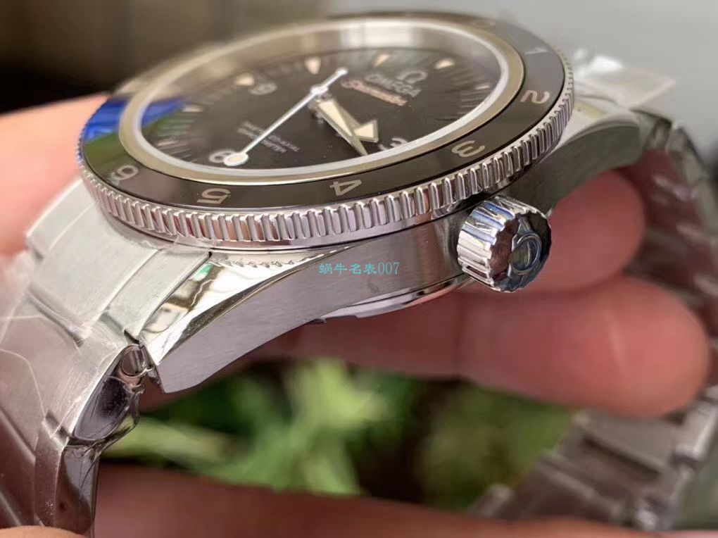 VS Factory  top  Replica Copy OMEGA幽灵党007限量版V2版本 Seamaster 300米233.32.41.21.01.001，233.30.41.21.01.001 / M679