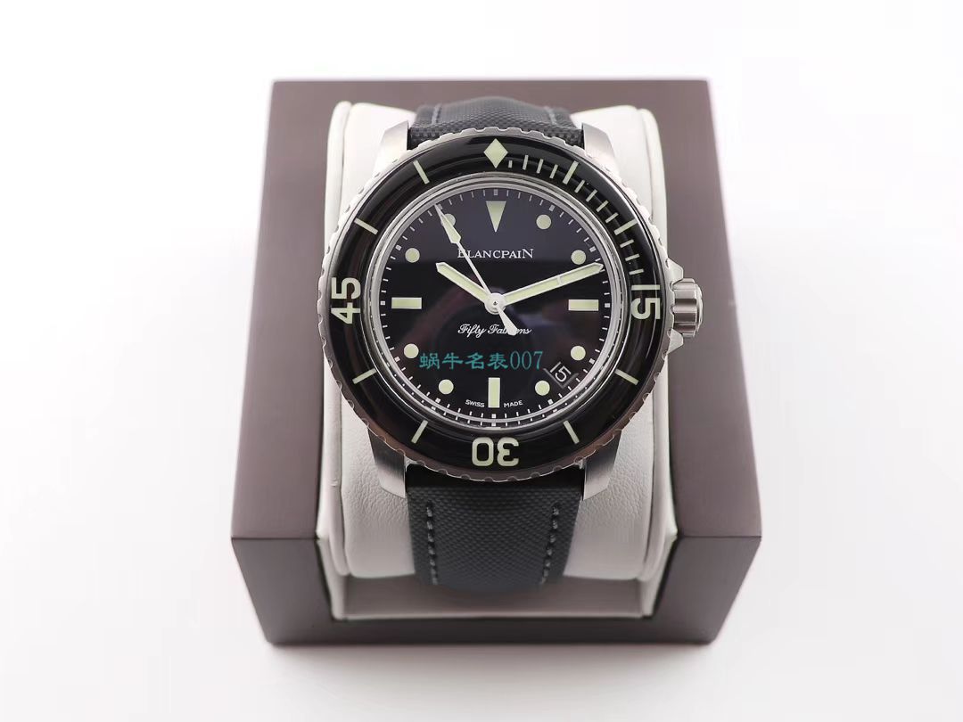ZF Factory  High quality  Replica Blancpain  Fifty Fathoms 系列5015E-1130-B52A wrist watches  / BP068