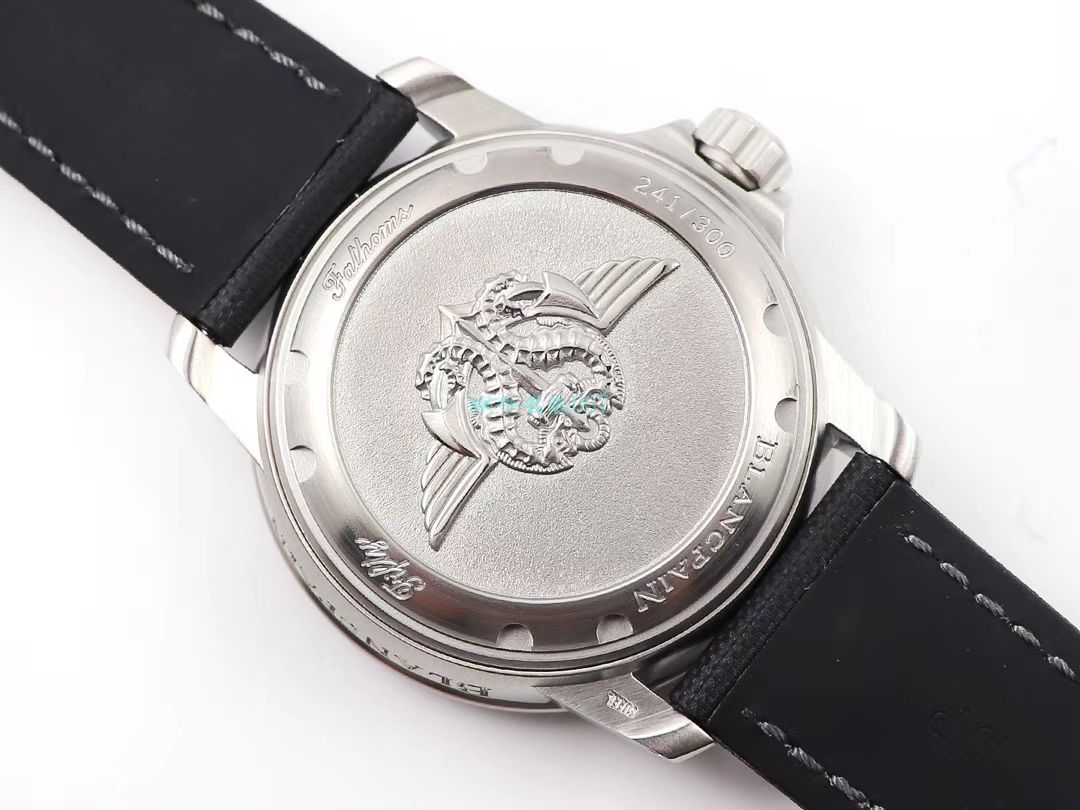 ZF Factory  High quality  Replica Blancpain  Fifty Fathoms 系列5015E-1130-B52A wrist watches  / BP068