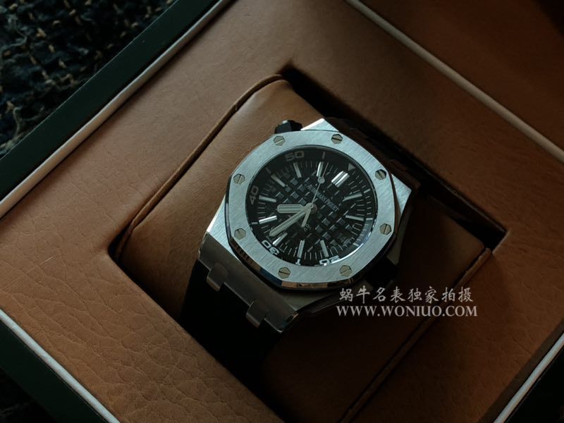  Video analysis JF Factory 官网V9S最新APAudemars Piguet  Royal Oak Offshore  Replica 15703ST.OO.A002CA.01 wrist watches  / JF AP 15703