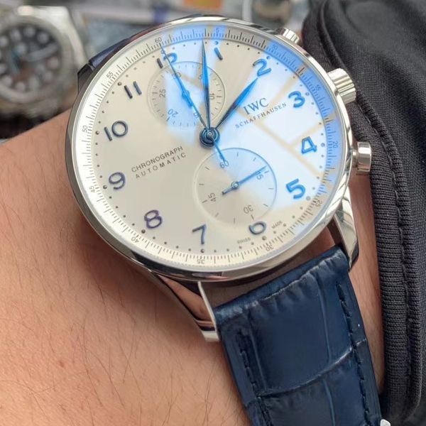 YL Factory 官网 top  Replica Copy  IWC 葡萄牙葡计V7版本IW371605 Watches 