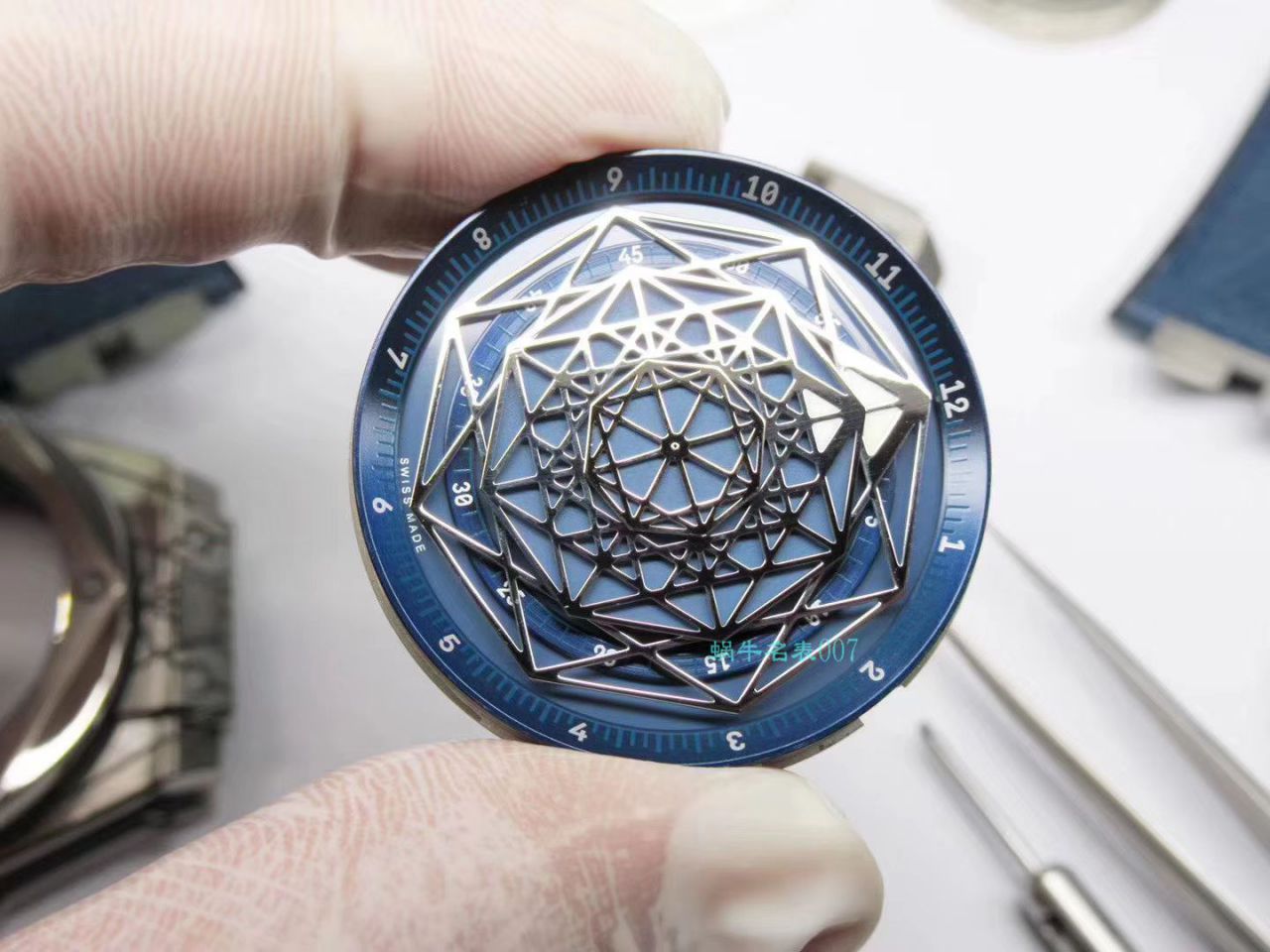 WWF Factory 官网 hublot  Replica Copy SANG BLEU刺青415.NX.7179.VR.MXM18，415.CX.1112.VR.MXM18 wrist watches  / YB081