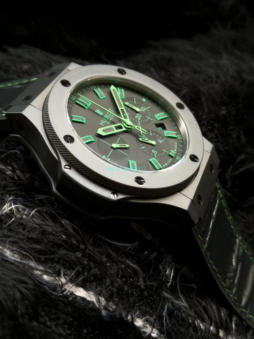 V6 Factory  top  Replica  hublot  big bang 全 Composite 301.CI.1190.GR.ABG11 wrist watches  / YB082