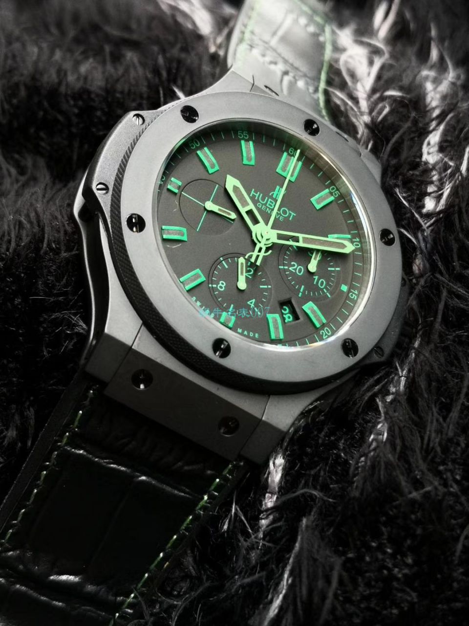V6 Factory  top  Replica  hublot  big bang 全 Composite 301.CI.1190.GR.ABG11 wrist watches  / YB082