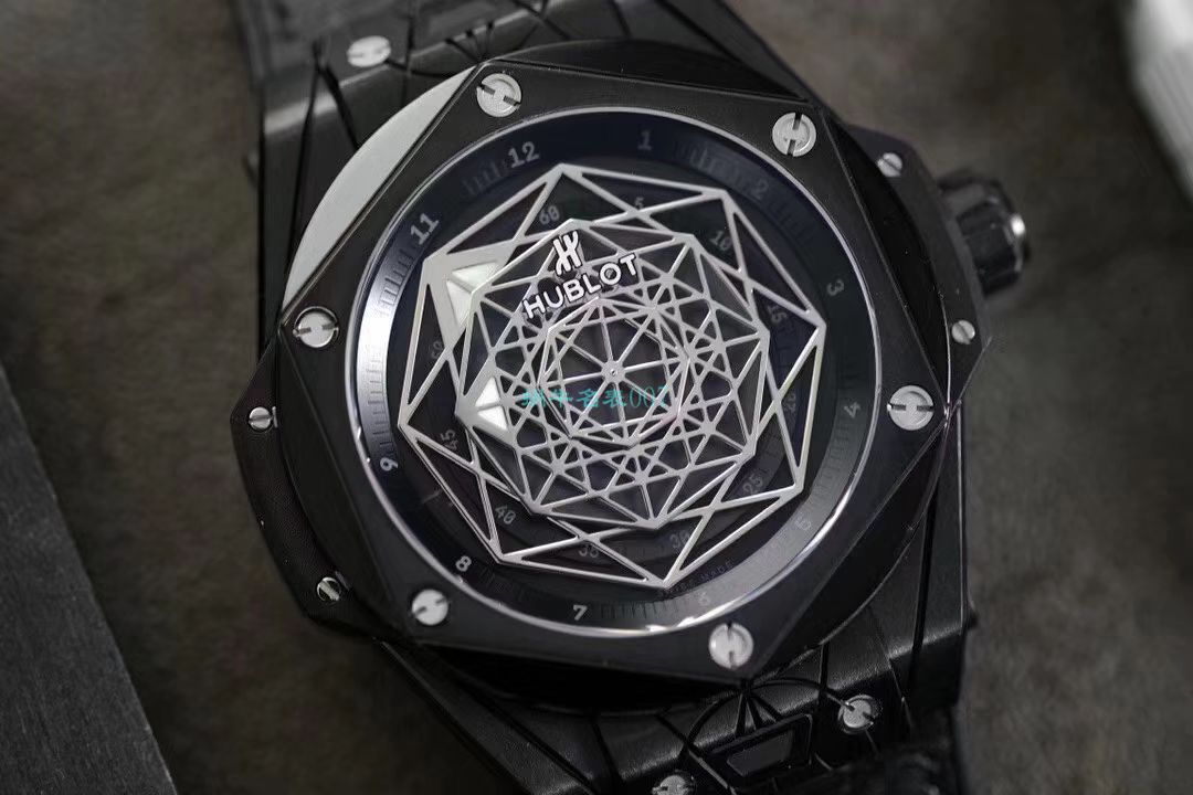 WWF Factory  top  Replica Watches  hublot  big bang SANG BLEU刺青415.CX.1112.VR.MXM18 wrist watches  / YB083
