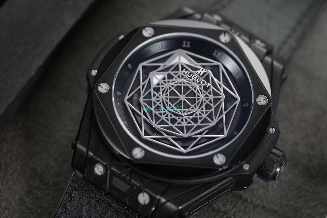 WWF Factory  top  Replica Watches  hublot  big bang SANG BLEU刺青415.CX.1112.VR.MXM18 wrist watches  / YB083