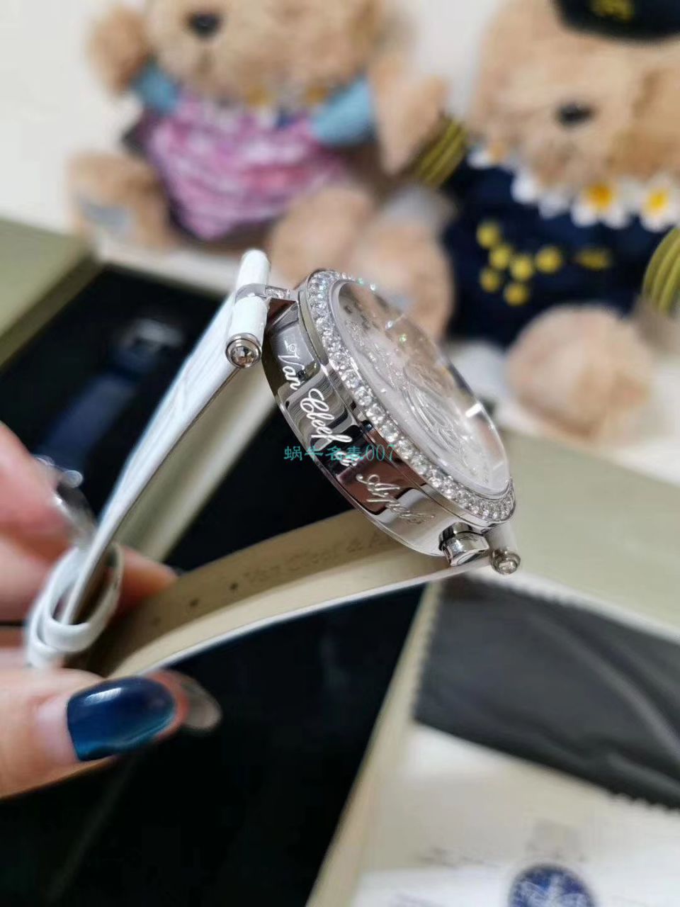 【5G Factory Van Cleef & Arpels Replica Copy 女表舞动天使】梵克雅宝诗意复杂功能系列VCARO4F200 wrist watches  / VCA06