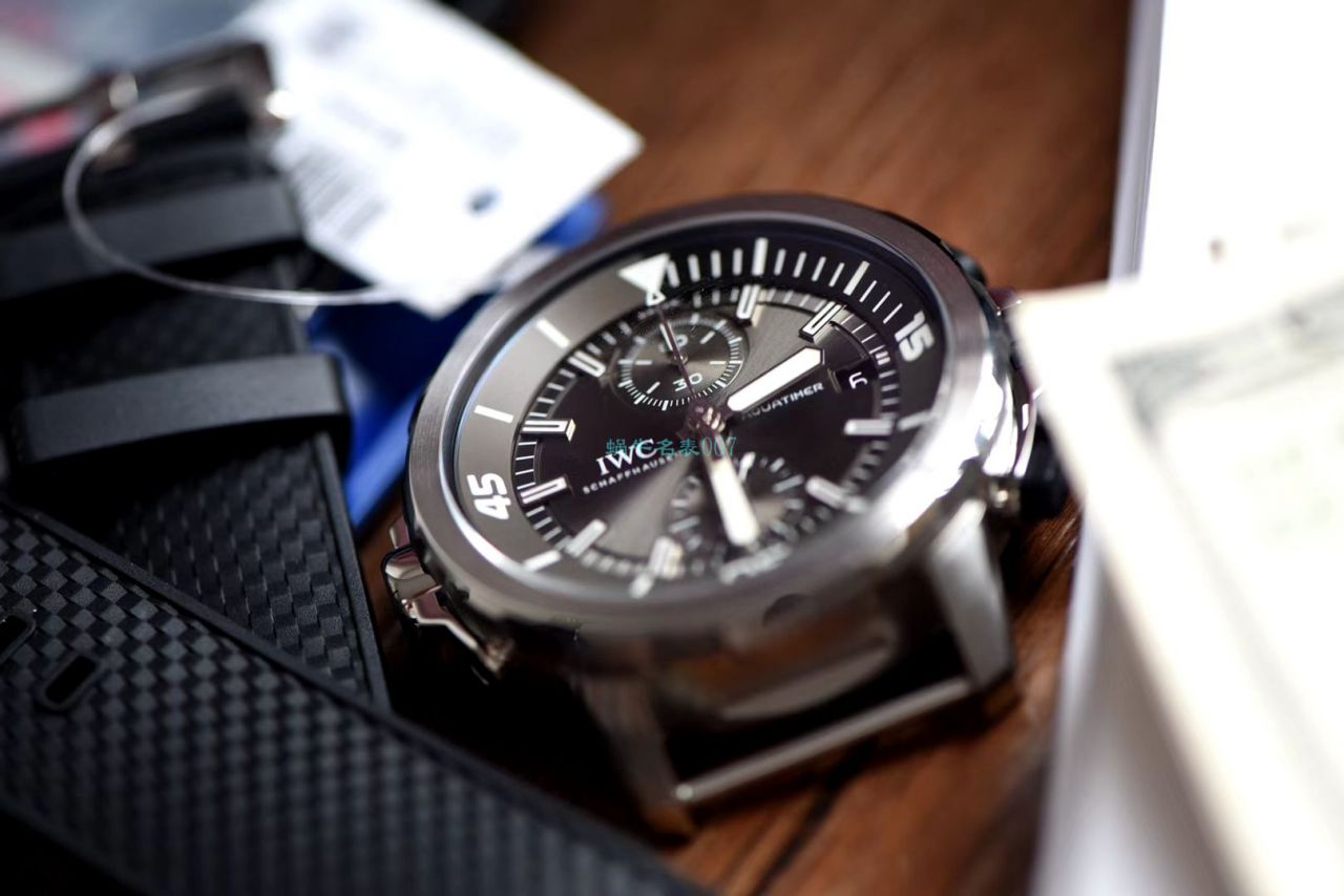 V6 Factory  top  Replica Copy  Watches  IWC 海洋时计鲨鱼特别限量版IW379506 wrist watches  / WG523