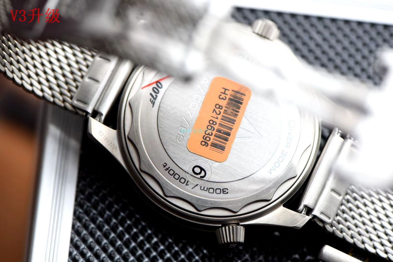 VS Factory V3升级版OMEGA007 top  Replica Copy 无暇赴死 Seamaster 300米210.90.42.20.01.001 wrist watches  / M697