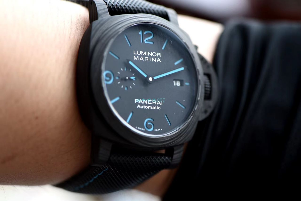 VS Factory  top  Replica Copy  Watches Panerai LUMINOR庐米诺 carbon fiber PAM01661 wrist watches  / VSPAM01616