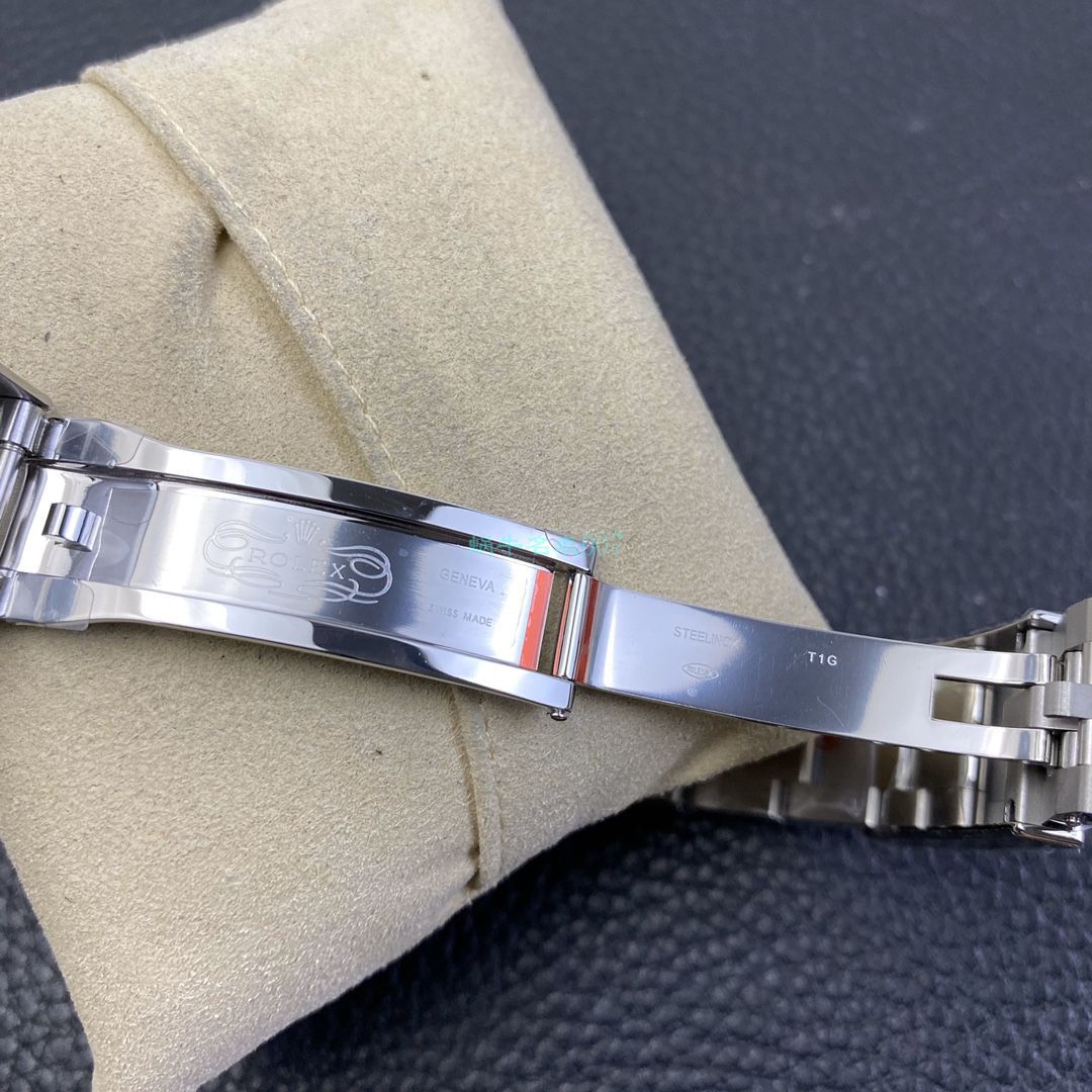 NOOB Factory  High quality  Replica Watches  Rolex  Cosmograph Daytona  Ditongna 系列m116509-0055 黑盘 wrist watches  / R591