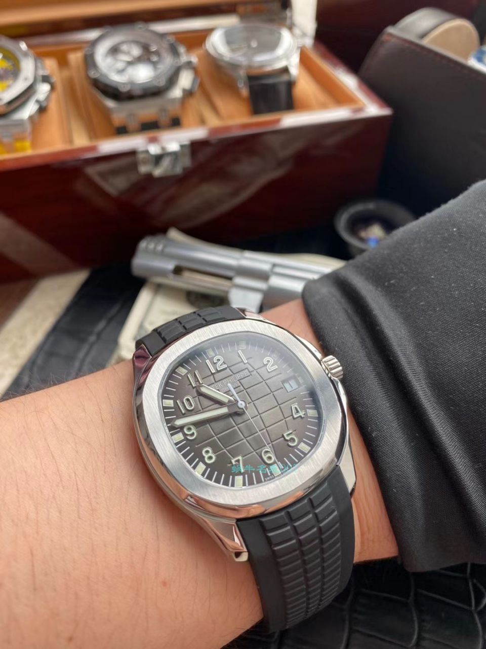 ZF Factory 官网 Replica Copy  Watches  PATEK PHILIPPE 手雷5167A-001 wrist watches  / BD292