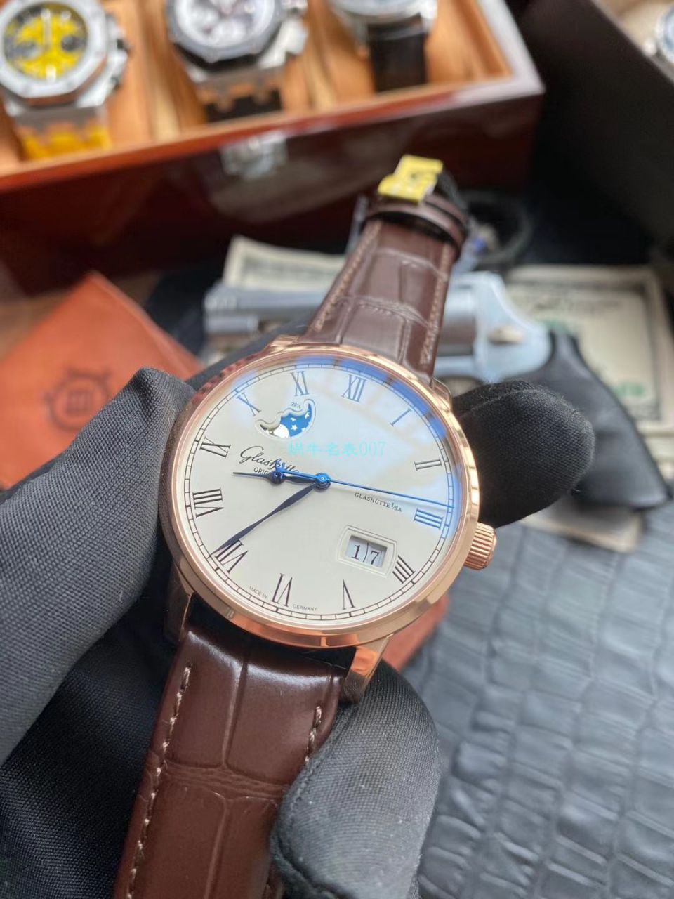 V9 Factory  High quality  Replica Watches glashuette original原创议员100-04-32-12-50，100-04-32-15-50大日历 / GLA061