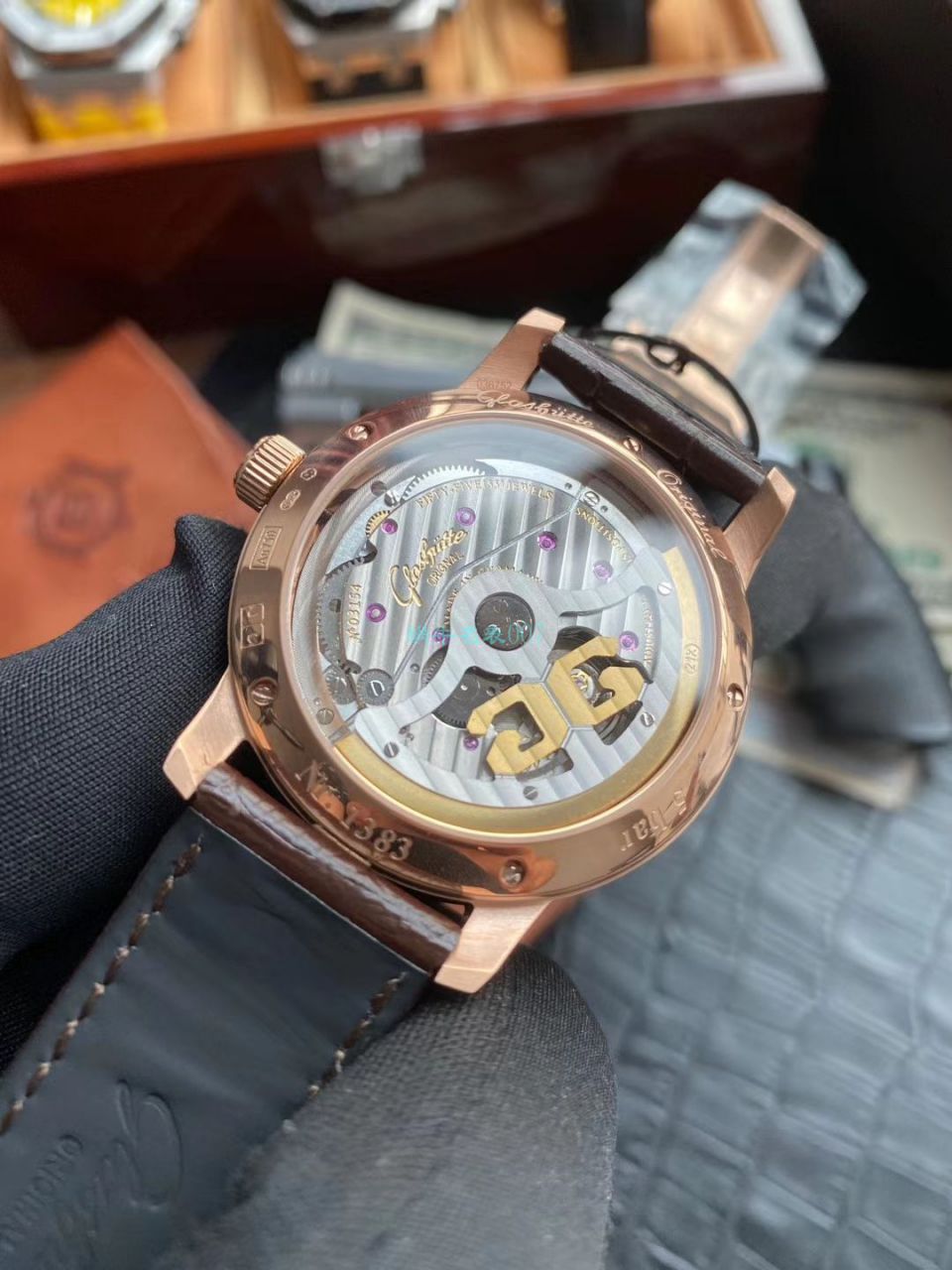 V9 Factory  High quality  Replica Watches glashuette original原创议员100-04-32-12-50，100-04-32-15-50大日历 / GLA061