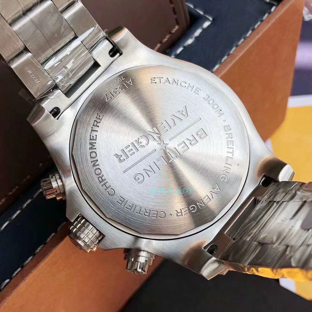 渠道原单 Breitling 复仇者计时 wrist watches 45系列A13317101C1A1 wrist watches  / BL171
