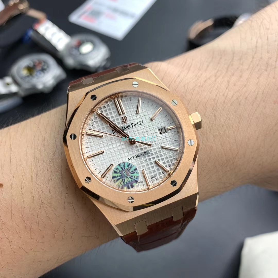 Video analysis JF Factory  Replica APAudemars Piguet 皇家橡树 Replica 15400OR.OO.1220OR.02 wrist watches  / AP191