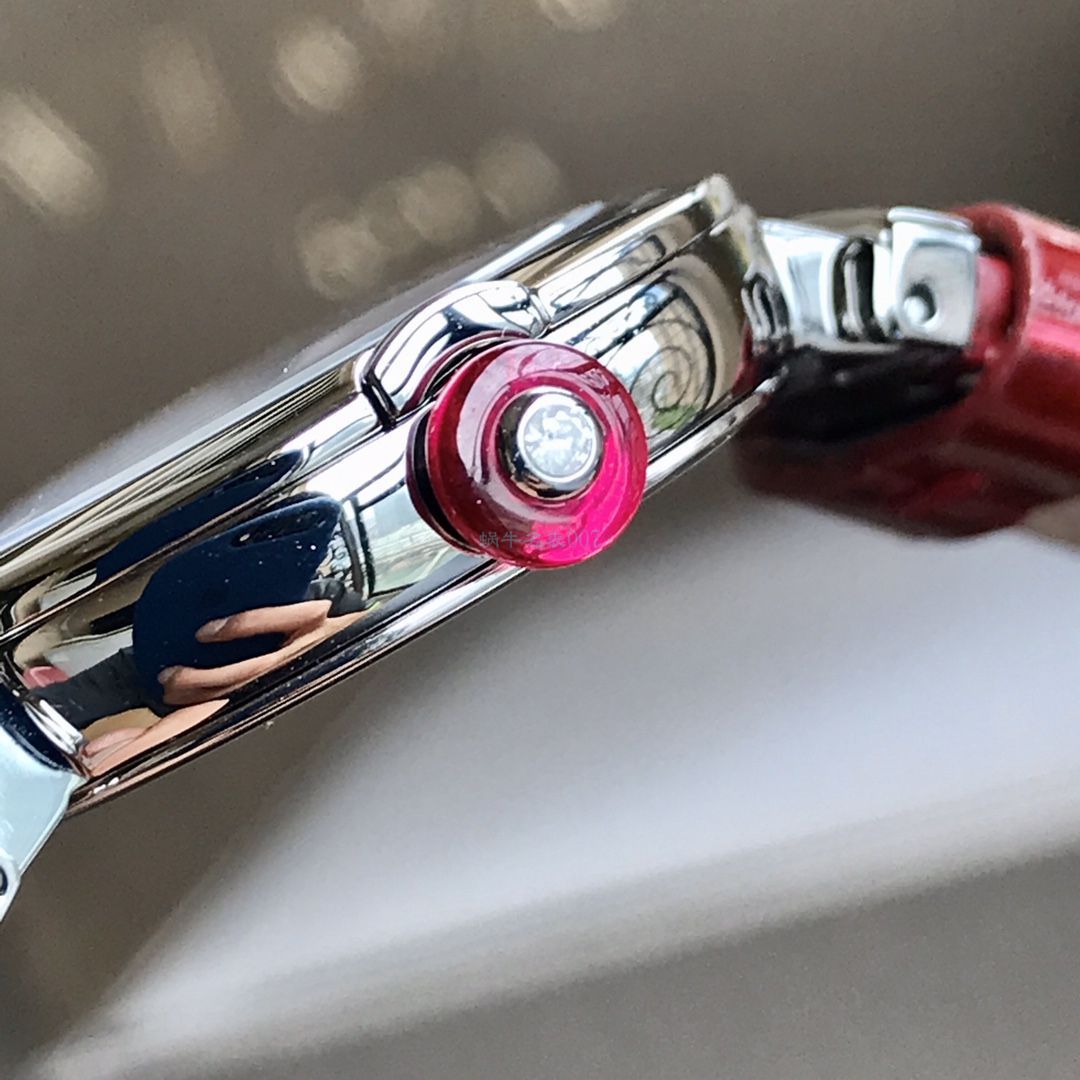 渠道原单真钻女表 BVLGARI LVCEA系列102608 LU28C2SL/12 wrist watches  / BG037