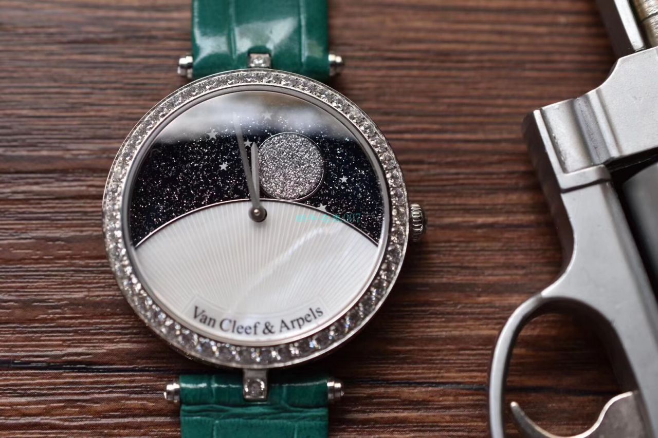 梵克雅宝 top  Replica Copy 女装诗意复杂功能系列VCARN25800 wrist watches  / VCA09