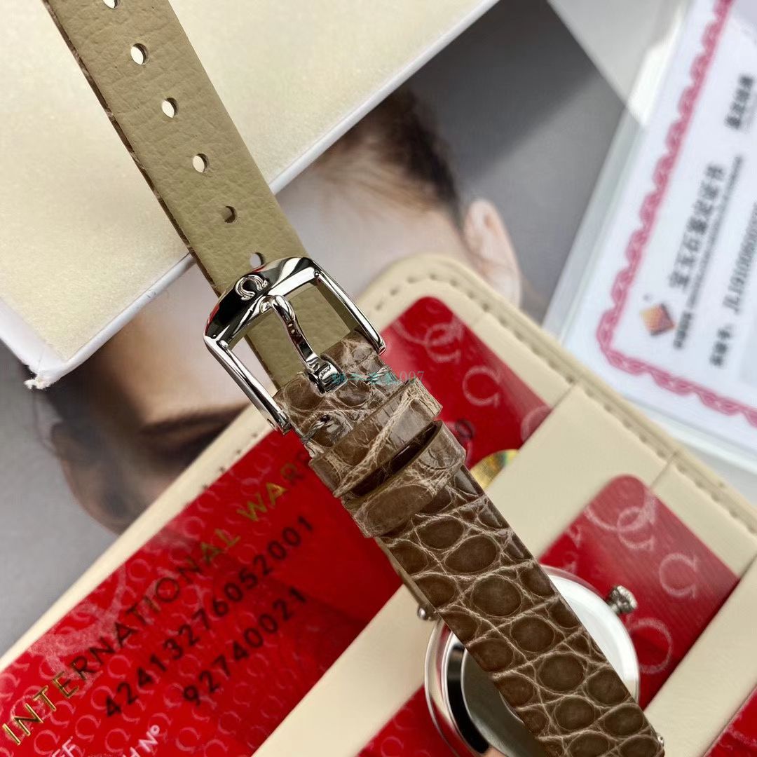 原单真钻女表OMEGA碟飞424.13.27.60.51.001，424.13.27.60.52.001 wrist watches  / M698B