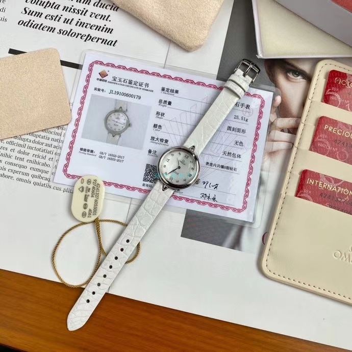 原单真钻女表OMEGA碟飞424.13.27.60.51.001，424.13.27.60.52.001 wrist watches  / M698B
