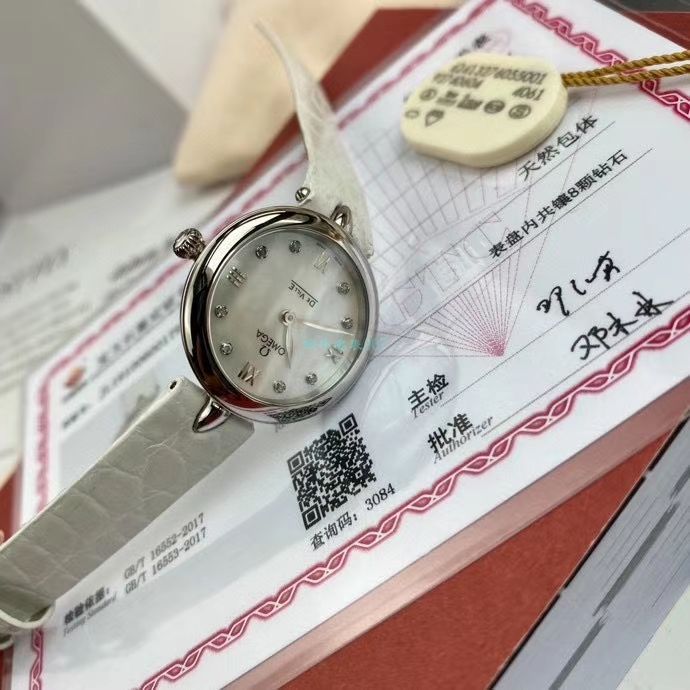 原单真钻女表OMEGA碟飞424.13.27.60.51.001，424.13.27.60.52.001 wrist watches  / M698B