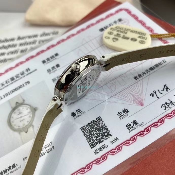 原单真钻女表OMEGA碟飞424.13.27.60.51.001，424.13.27.60.52.001 wrist watches  / M698B