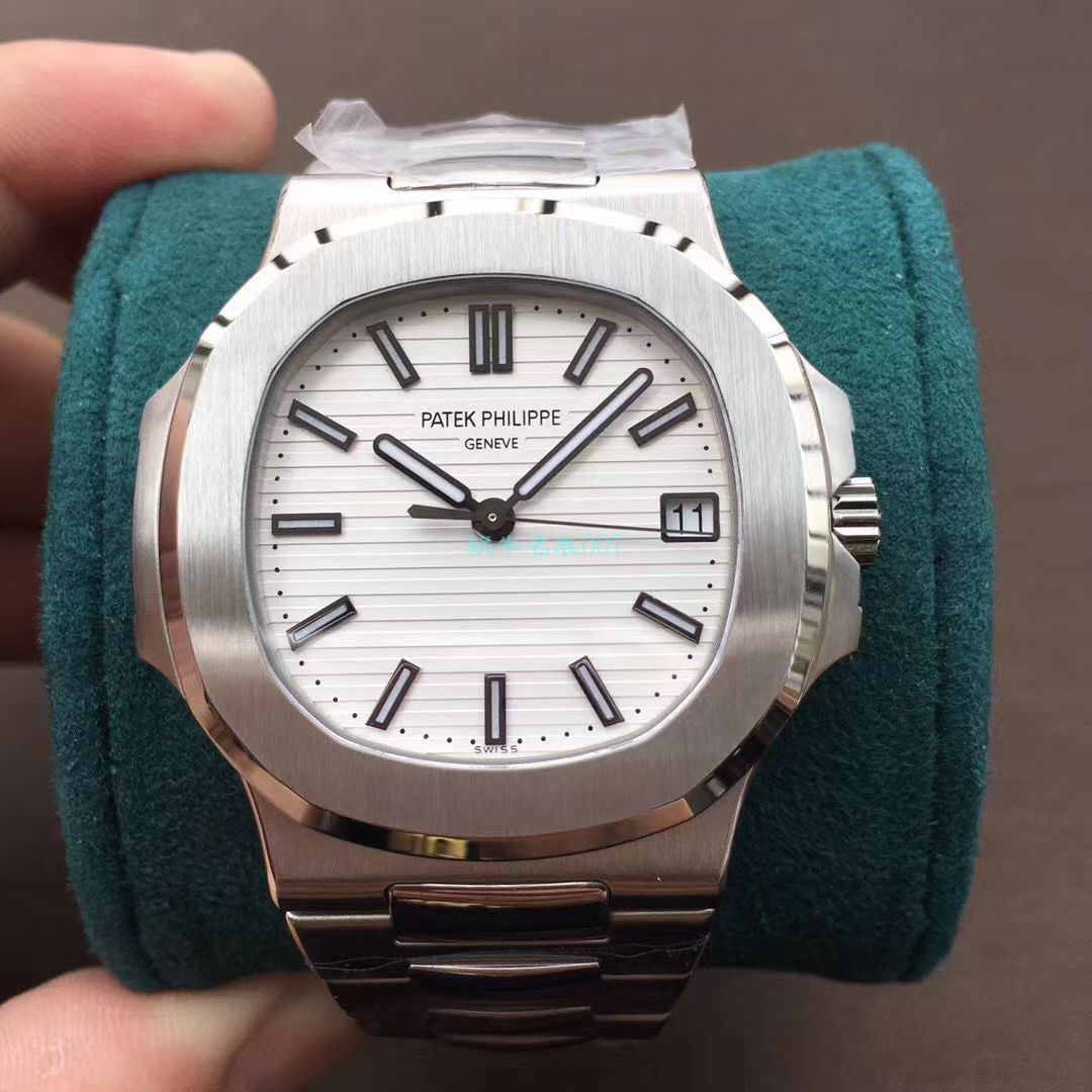 PPF Factory  High quality  Replica Watches V4版 PATEK PHILIPPE 超级 Nautilus 5711/1A-011 wrist watches  / BD292