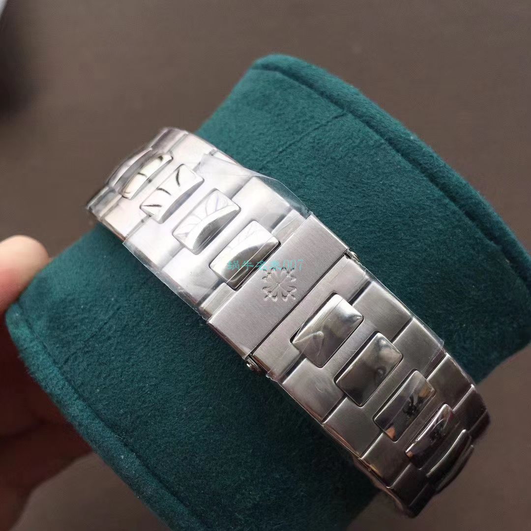 PPF Factory  High quality  Replica Watches V4版 PATEK PHILIPPE 超级 Nautilus 5711/1A-011 wrist watches  / BD292