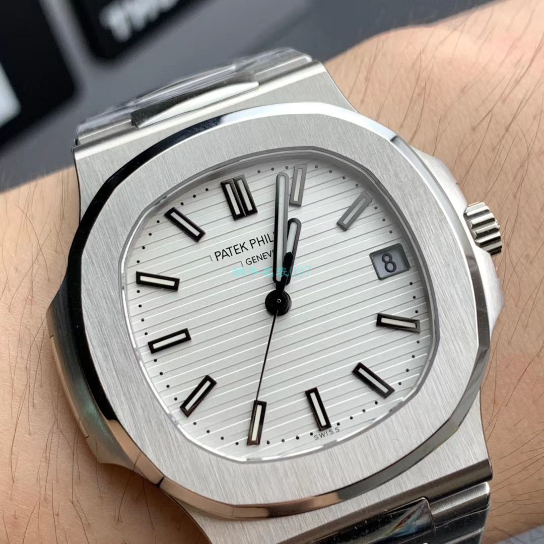PPF Factory  High quality  Replica Watches V4版 PATEK PHILIPPE 超级 Nautilus 5711/1A-011 wrist watches  / BD292