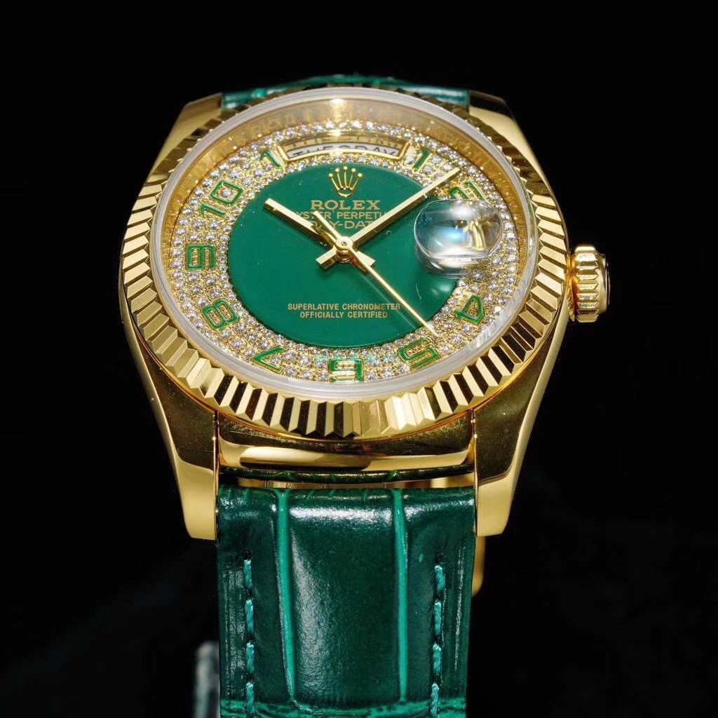  Rolex  Day-Date 型系列118138绿盘 wrist watches  / R609