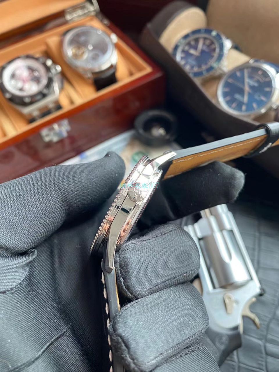 V7 Factory 官网 Breitling  Replica Copy  Watches 航空计时41毫米A17326211C1P3，U17326211M1P2 / BL180