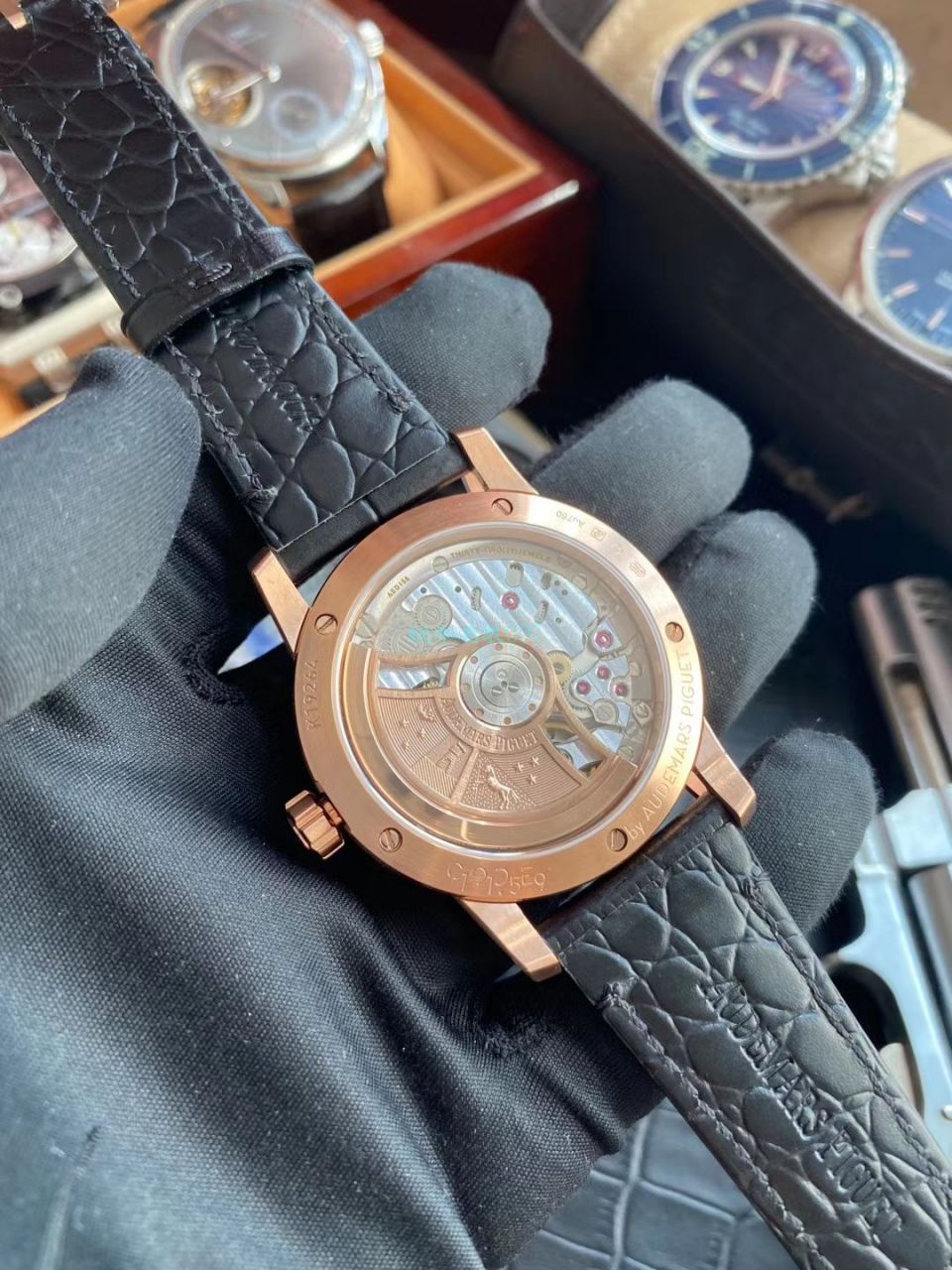 TNK Factory AP Replica Watches Audemars Piguet CODE 11.59系列 Replica 15210BC.OO.A321CR.01 / AP197