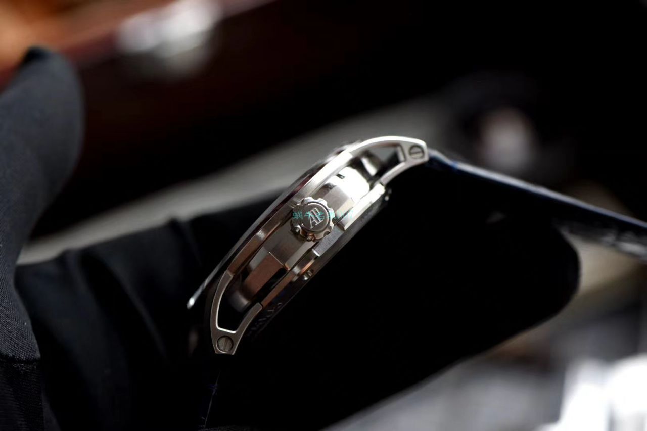 TNK Factory AP Replica Watches Audemars Piguet CODE 11.59系列 Replica 15210BC.OO.A321CR.01 / AP197