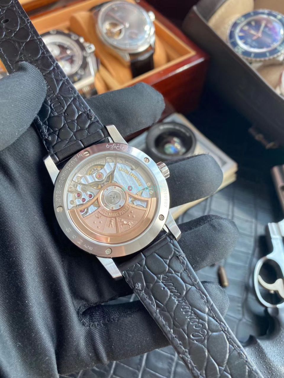TNK Factory Audemars Piguet  Replica Watches CODE 11.59系列15210BC.OO.A002CR.01 wrist watches  / AP200