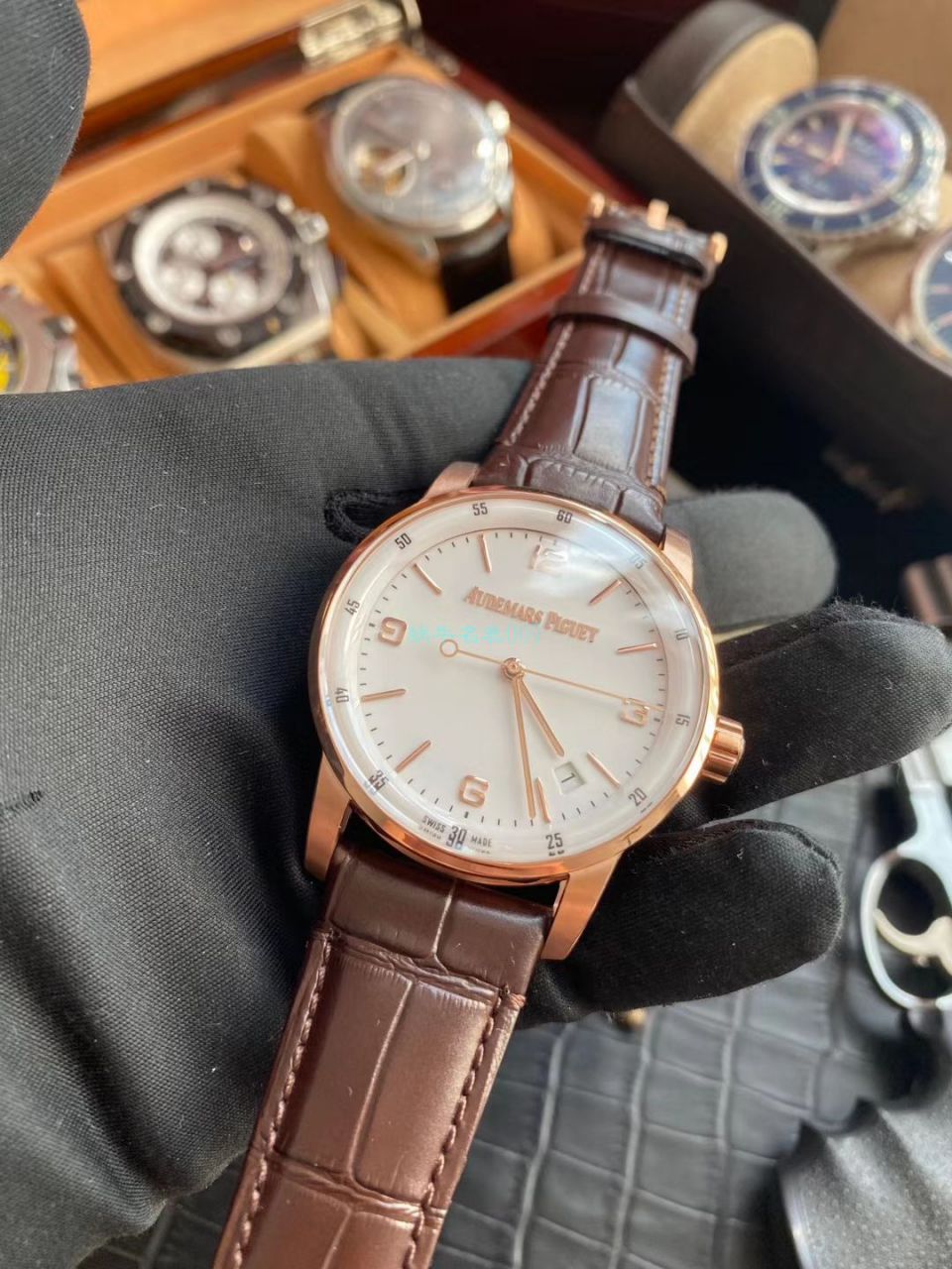 TNK Factory Audemars Piguet  Copy  Watches CODE 11.59系列 Replica 15210OR.OO.A099CR.01 wrist watches  / AP201