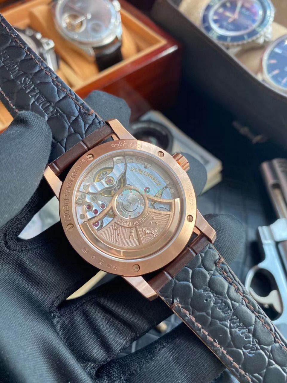 TNK Factory Audemars Piguet  Copy  Watches CODE 11.59系列 Replica 15210OR.OO.A099CR.01 wrist watches  / AP201
