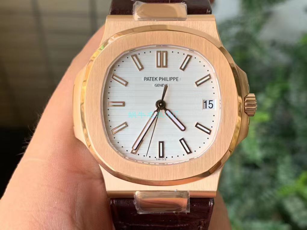 PPF Factory V4 Nautilus  top  Replica Copy PP PATEK PHILIPPE 5711R 玫瑰金 wrist watches  / BD300