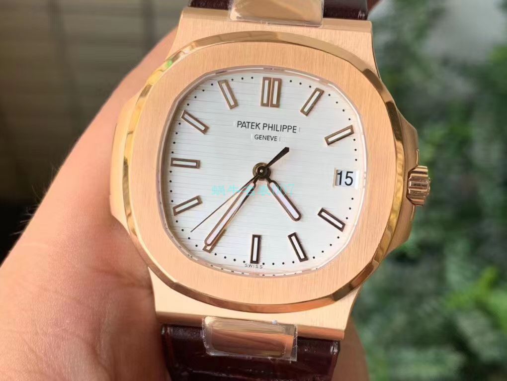 PPF Factory V4 Nautilus  top  Replica Copy PP PATEK PHILIPPE 5711R 玫瑰金 wrist watches  / BD300