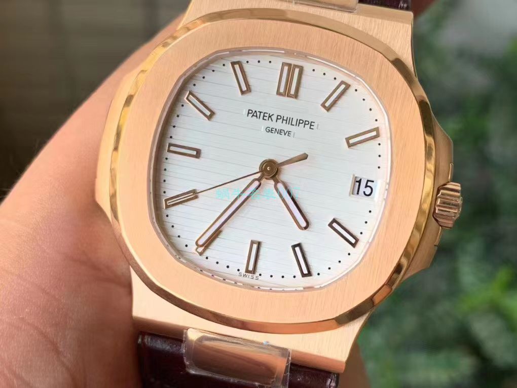 PPF Factory V4 Nautilus  top  Replica Copy PP PATEK PHILIPPE 5711R 玫瑰金 wrist watches  / BD300