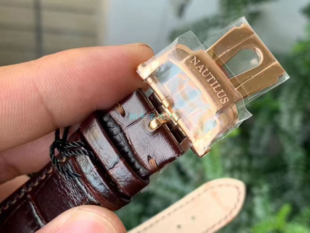 PPF Factory V4 Nautilus  top  Replica Copy PP PATEK PHILIPPE 5711R 玫瑰金 wrist watches  / BD300