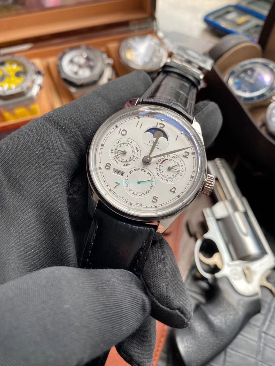 V9 Factory 官网 top  Replica  IWC 葡萄牙万年历IW503401，IW502213，IW502305 wrist watches  / WG532